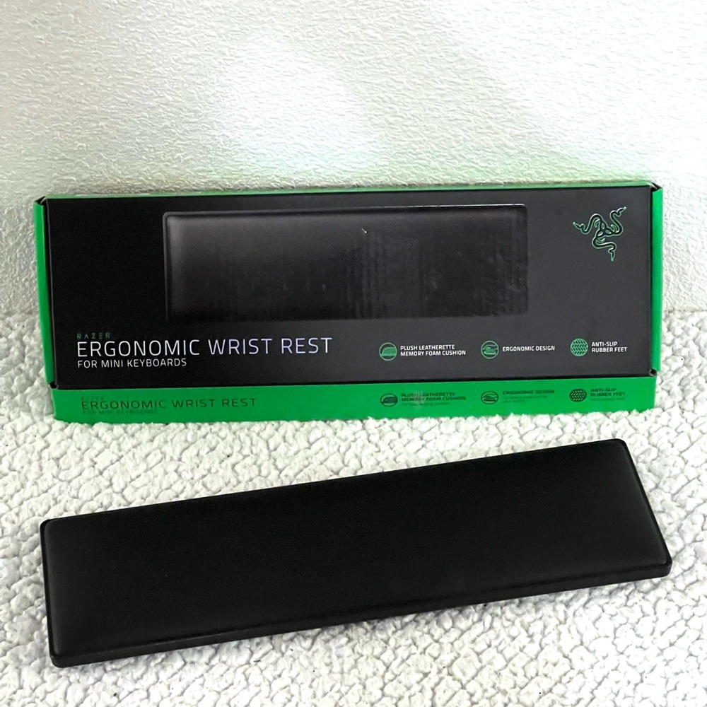 Razer Ergonomic Wrist Rest for Mini Keyboards
